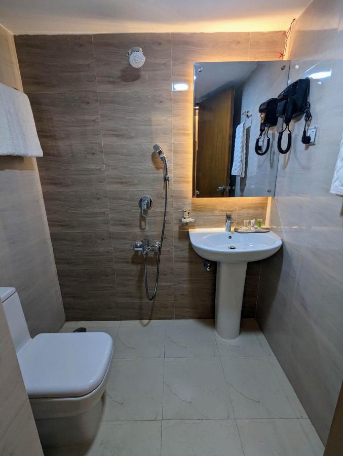 Hotel Royal Bengal Dhaka Extérieur photo